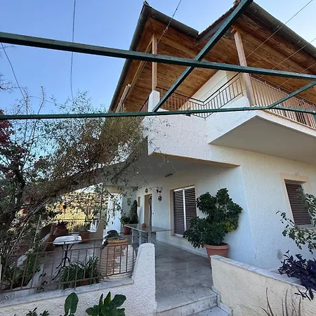 Sea View House A * Pera Melana