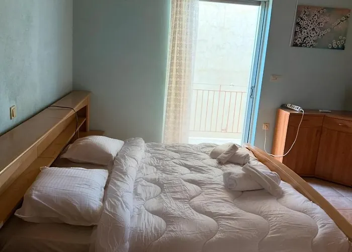 Sea View House A * Pera Melana